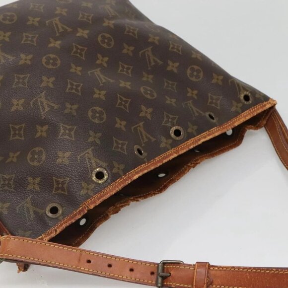 LOUIS VUITTON Monogram Petit Noe Shoulder Bag LV Auth - Picture 7 of 16